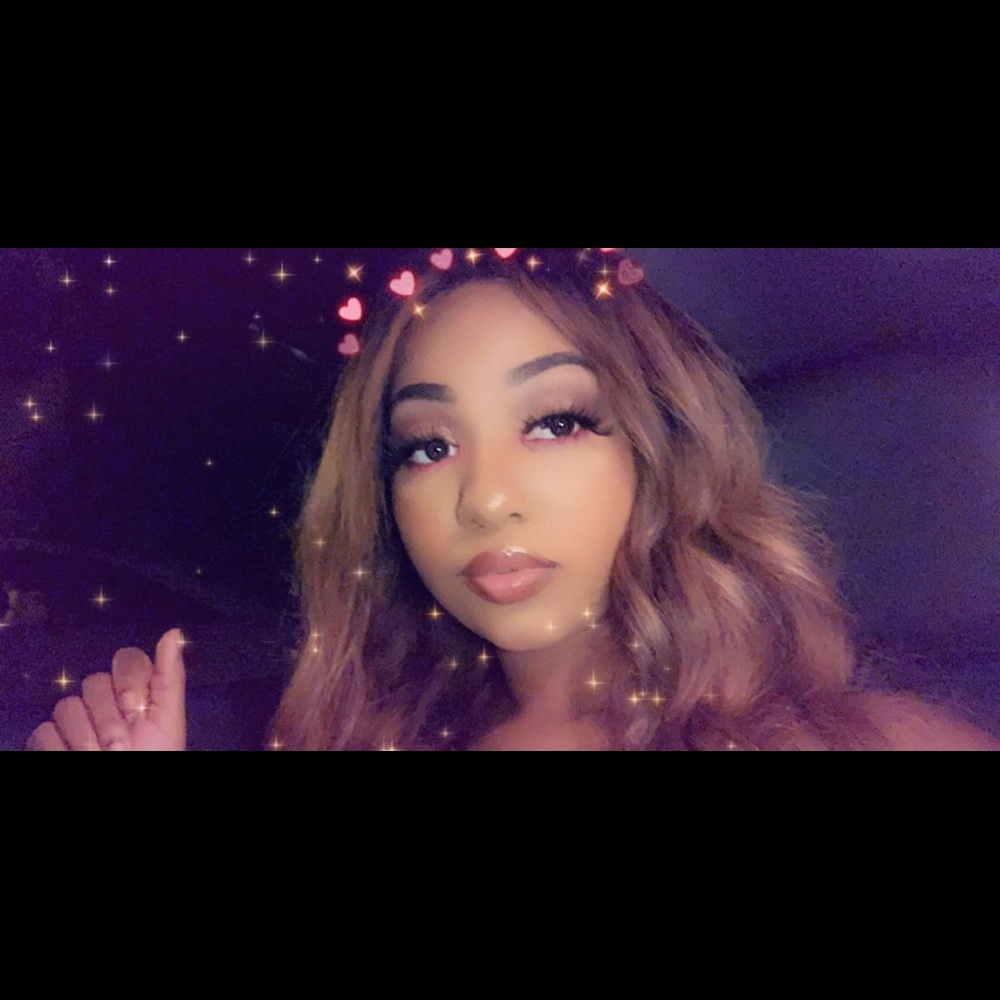 Meet your Posher, Imani